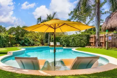 Image de The Jungle House Heated Pool Tranquil Family Oasis