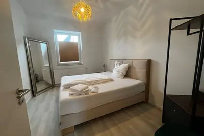 Image de Appartement-Vue sur Jardin-Salle de bain privée séparée-de Luxe