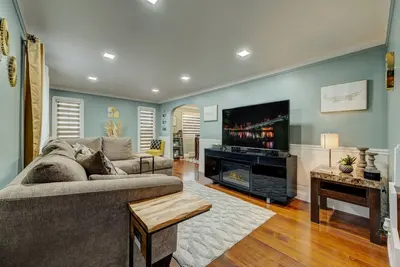 Image de South Euclid Home 10 Minutes to Cleveland Clinic