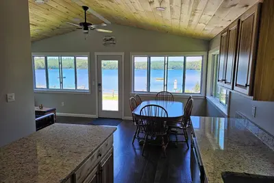 Image de Three Loons Cottage at Loon Pond - with private beach and kayaks
