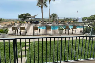 Image de Three bed oceanfront condo with pool located at The Pelicans in Fernandina Beach