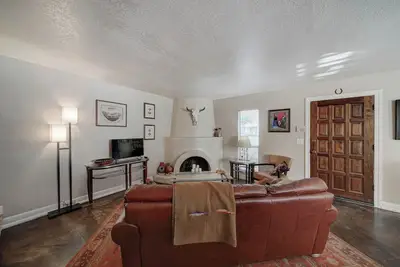 Cozy Mountain Golf Getaway!