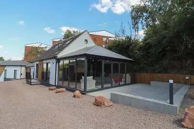 Image de The Hollows, family friendly, with a garden in Hartshill