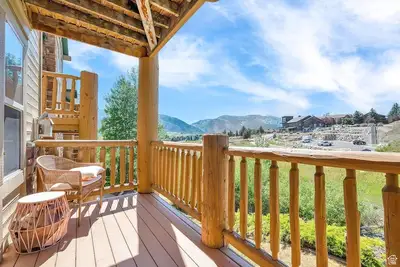 Mountain Condo - Powder Mountain & Pineview Res!