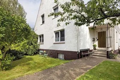 Image de Appartement 'Am Weserradweg' avec terrasse partagée, jardin privé et Wi-Fi