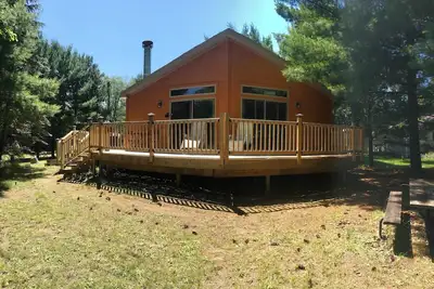 Image de 3bd vacation paradise on serene 55 acre lake