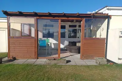 Image de Waves & Woods Cozy 2-bedroom chalet in enjoyable Kidwelly with WiFi