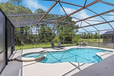 Image de ⭐ Stunning 6 Bed 5 bath Villa | 4 King Ensuite's | Private Pool | Gated Resort ⭐