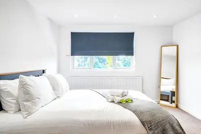Image de 4bed house, free parking, garden, and office space