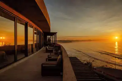 Image de Surfs Up! 3br Luxury Penthouse Condo at Zippers!