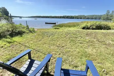 Image de Waterfront On Highland Lake. Less Than 30 Minutes To Portland