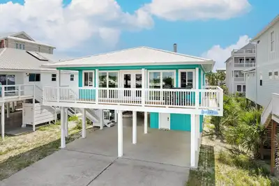 Image de Shell Yeah! - Grayton Beach, 30a, Gulf View, Short Walk to Beach + Red Bar!