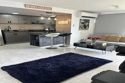 Apartment in Cali -Ideal for a group of people.