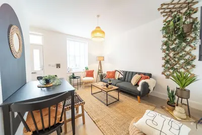 Image de Peaceful - 2 Bed House Near Roundhay Park
