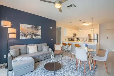 Image de Central Phx 2bd with Balcony Gym Parking!