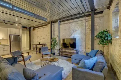 Image de Spotless Retreat Near Pabst Brewery & Fiserv