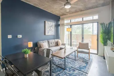 Image de Elegant 2bd Apartment in Cdt with Gym Pool Parking