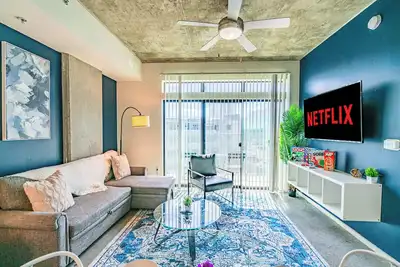 Image de Roosevelt Row Apt in Cdt with Gym+Pool+Parking+W/D