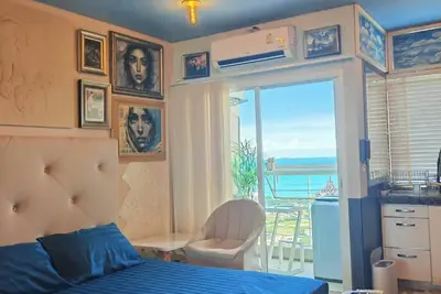 Image de Art Under the Clouds 32nd floor sea view SuperHost