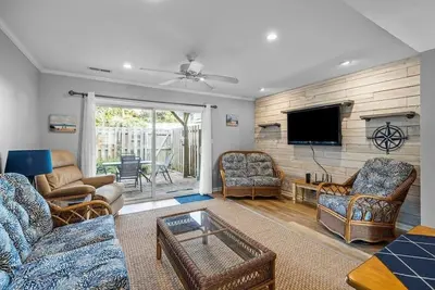 Image de Dreamy Vacation Smart-Home by the Beach by RedAwning