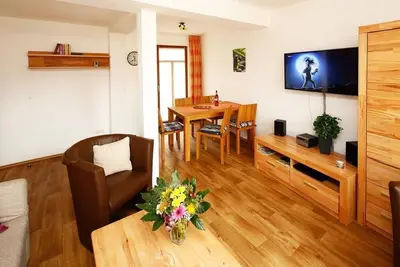 Image de 4 Sterne Ferienwohnung Morgensonne am Kurpark, Parkplatz, Wlan, 2 Schlafzimmer
