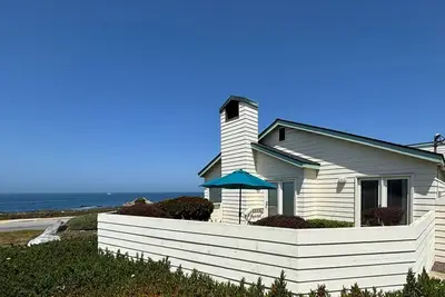 Image de Pacific Panorama – Steps from Sand, Waves & Golf