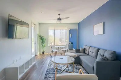 Image de Urban 1bd with Pool Gym Parking Wd!