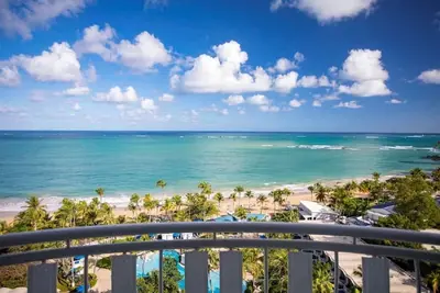 Image de Spacious Presidential Suite w/ Living Area and Balcony | Scenic Ocean View