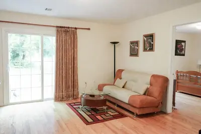 Image de Charming 2-bedroom Apartment with Ac and WiFi in fabulous Scotch Plains
