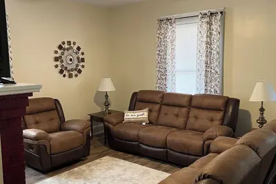 Image de 3-bedroom house in Montgomery  near eats, university, trails, Nrg.