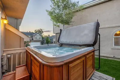 Image de Oak Ridge Retreat | Hot Tub | Grill | Spacious