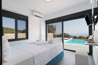 Image de Maison de campagne \"Villa Anastasia\" avec vue sur la mer, Wi-Fi et climatisation