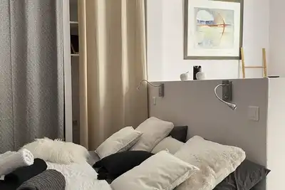 Image de Chambre au bord de Garonne. Ancienne maison de pêcheur devenu maison d’artiste