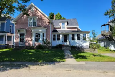 Image de Pretty old house in Newport with WiFi