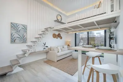 Image de Oxford residence G14 · Charming Loft with Spacious Terrace in Jvc