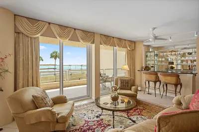 Image de Luxury Waterfront Condo in East Pass Towers Ii, Destin