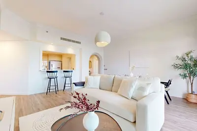 Image de Luxury Living w private beach and Burj AlArab view