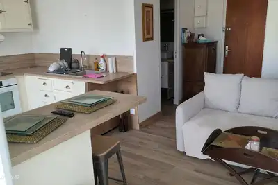 Image de colocation appartement refait à neuf. idéal pour travailleurs ou étudiants