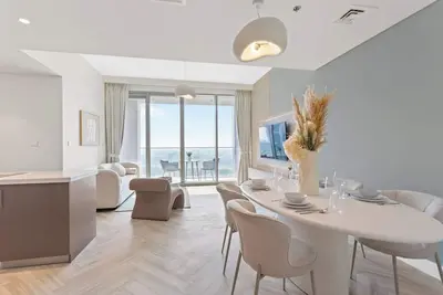 Image de Luxurious Living in a 2 Bedroom at Forte Downtown