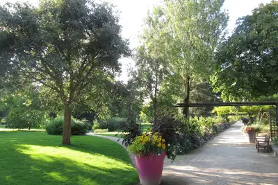 Image de Jolie maison en face du Jardin des Plantes et à deux pas du front de mer