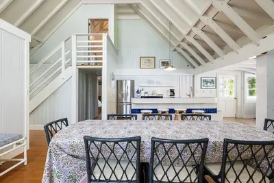 New! Canal-Front with Tropical Charm & Private Guest Apartment on Plantation Key