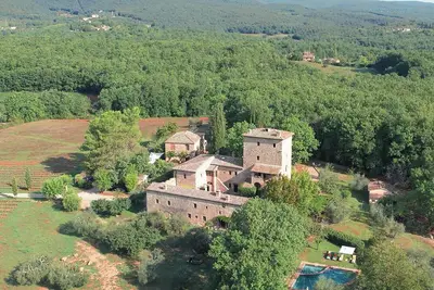 Image de Fairytale Weekly Reunions \/ Events Near Siena With Chef\/breakfast Service