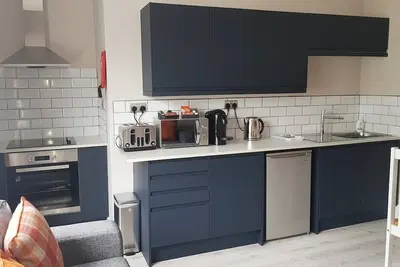 Image de Superb 1st Floor Town Centre Apartment-Refurbished