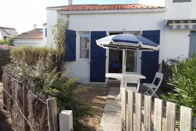 Image de Maisonnette Proche Plage et Forêt avec Parking
