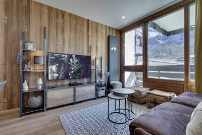 Image de T3 traversant 6 pers. au pied des pistes à Val Claret avec Wifi