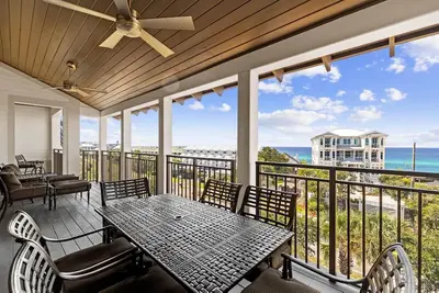 Image de Available for Fall Stays! Resort Style Amenities! 30a Beaches! 3 Adult Bikes!