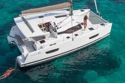Image de Luxurious 40' Sailing Yacht located in a beautiful resort! Vrbo New Offer!