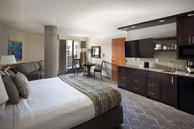 Image de Upscale Snowbird Ski-In\/Ski-Out Condo at the Cliff Club - sleeps 10