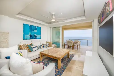 Image de Condo Ocean in Punta de Mita by Mita Residential. Beachfront, Renovated, Pool