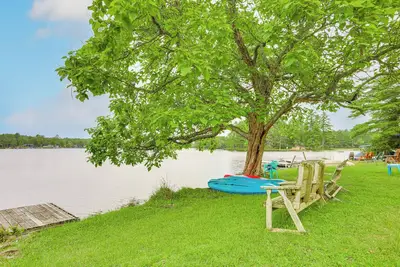 Image de Walk to Mohican Lake: Catskills Getaway w/ Dock!